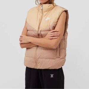 Nike Womens Sportswear Therma-Fit Down Puffer Vest Beige. Size XS. NWT